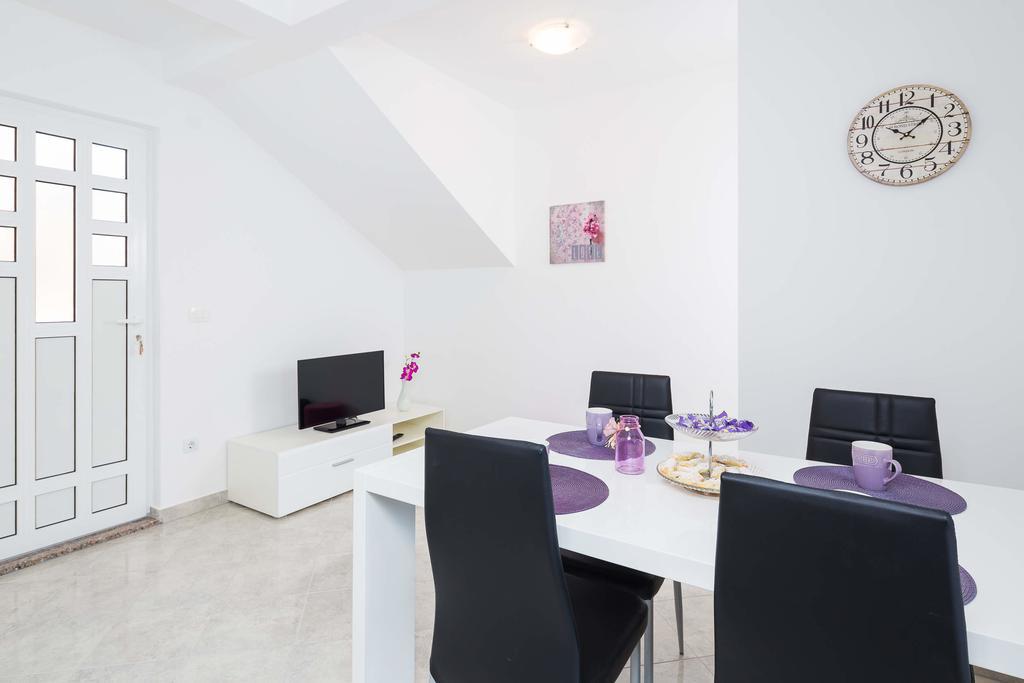 Apartments Sucic سيفيد الغرفة الصورة