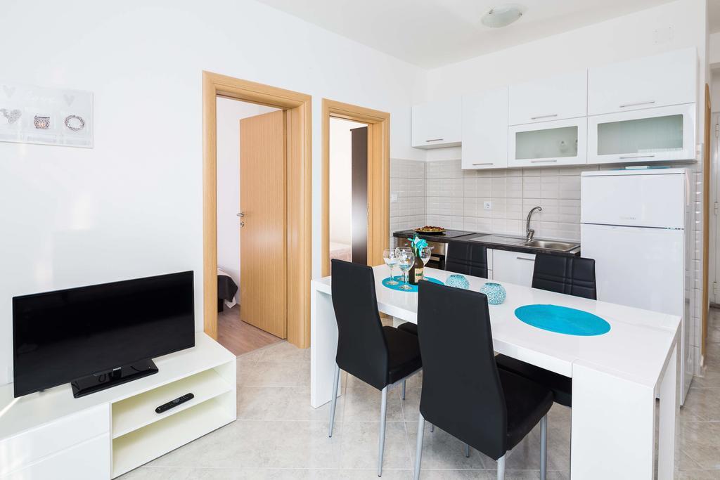 Apartments Sucic سيفيد الغرفة الصورة