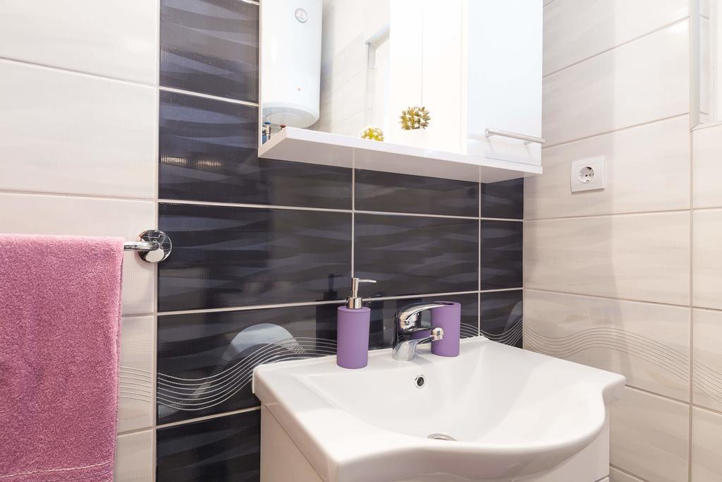 Apartments Sucic سيفيد الغرفة الصورة