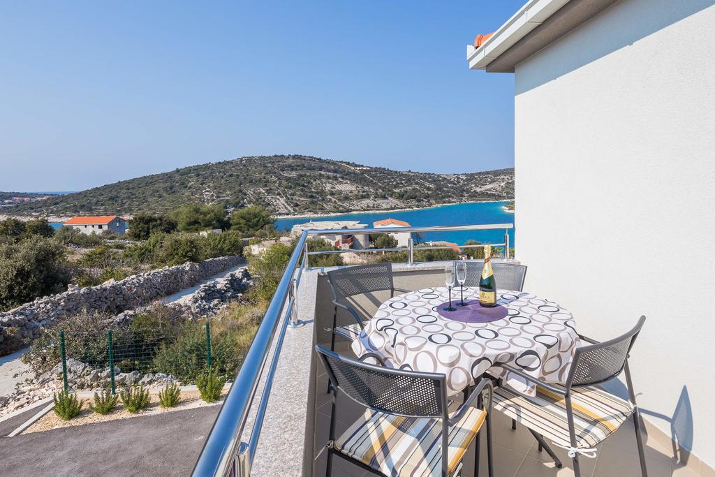 Apartments Sucic سيفيد الغرفة الصورة