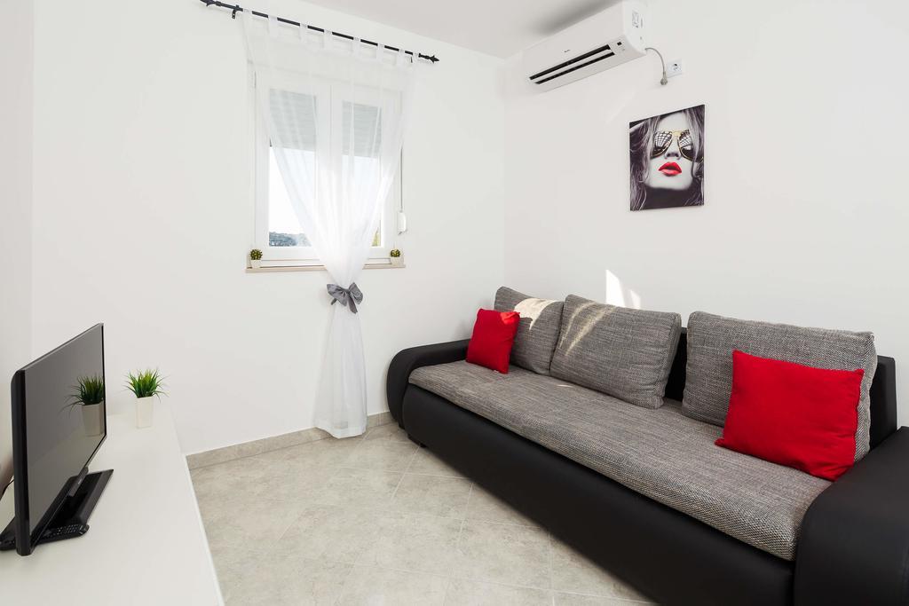 Apartments Sucic سيفيد الغرفة الصورة